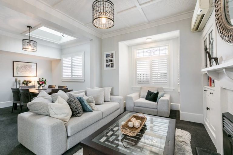 Photo of property in 105 Georges Drive, Napier South, Napier, 4110