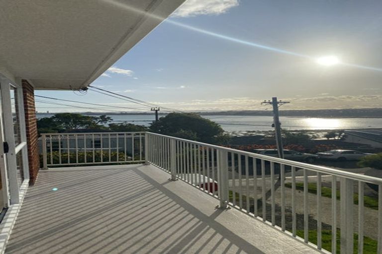 Photo of property in 1/17 Walter Street, Hauraki, Auckland, 0622