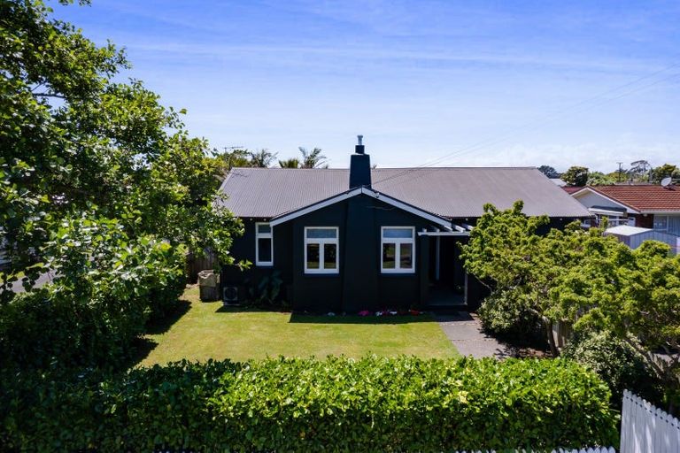 Photo of property in 187 Brooklands Road, Vogeltown, New Plymouth, 4310