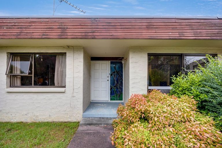 Photo of property in 130a Bruce Mclaren Road, Henderson, Auckland, 0612