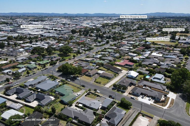 Photo of property in 6 Hilton Road, St Andrews, Hamilton, 3200