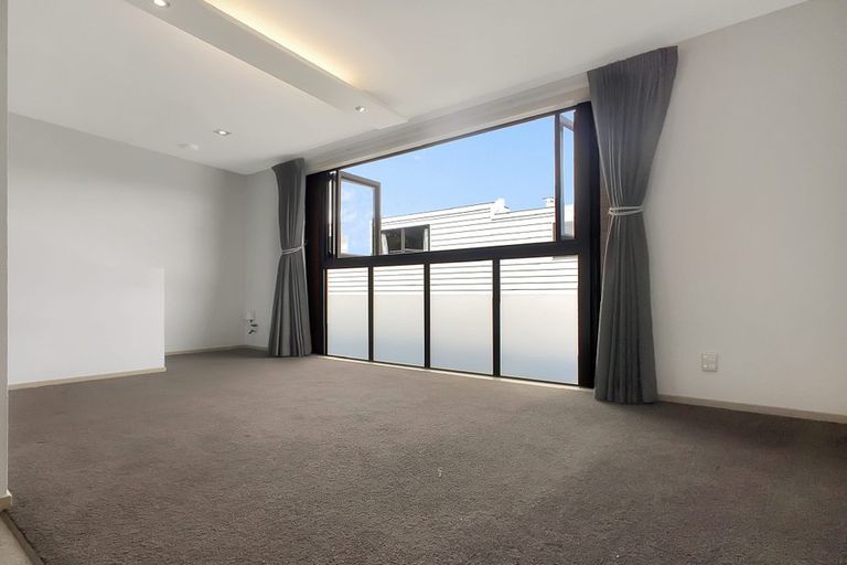 Photo of property in 11/45 Childers Terrace, Kilbirnie, Wellington, 6022