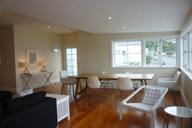 Photo of property in 165 Marine Parade, Seatoun, Wellington, 6022