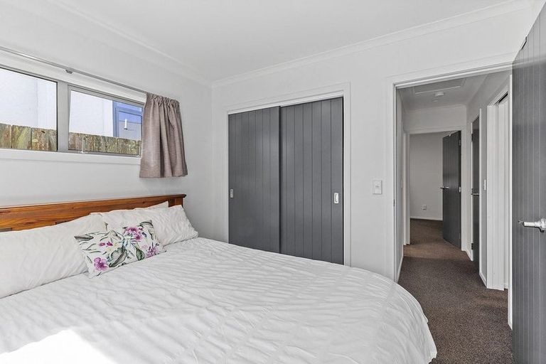 Photo of property in 12a Whitehouse Road, Titahi Bay, Porirua, 5022