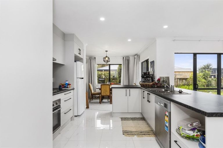 Photo of property in 3 Manor Park Drive, Pyes Pa, Tauranga, 3112