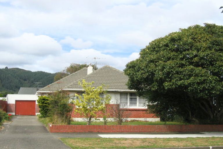 Photo of property in 13 Ararino Street, Trentham, Upper Hutt, 5018