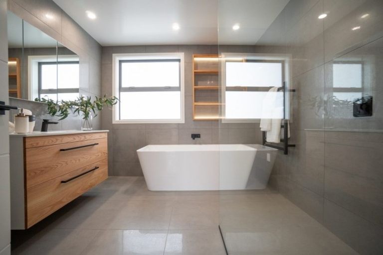 Photo of property in 9 Loveston Lane, Kelvin Grove, Palmerston North, 4470