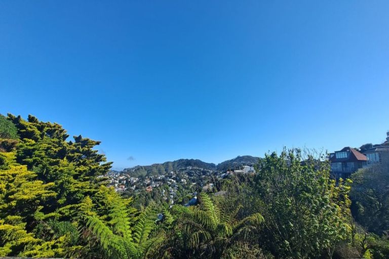 Photo of property in 3/14 Mataroa Avenue, Northland, Wellington, 6012