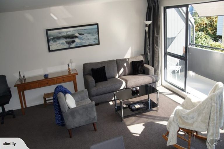 Photo of property in 2/71 Burke Street, Addington, Christchurch, 8024