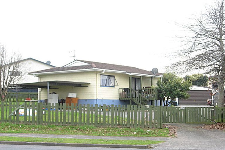 Photo of property in 235 Mahia Road, Wattle Downs, Auckland, 2103