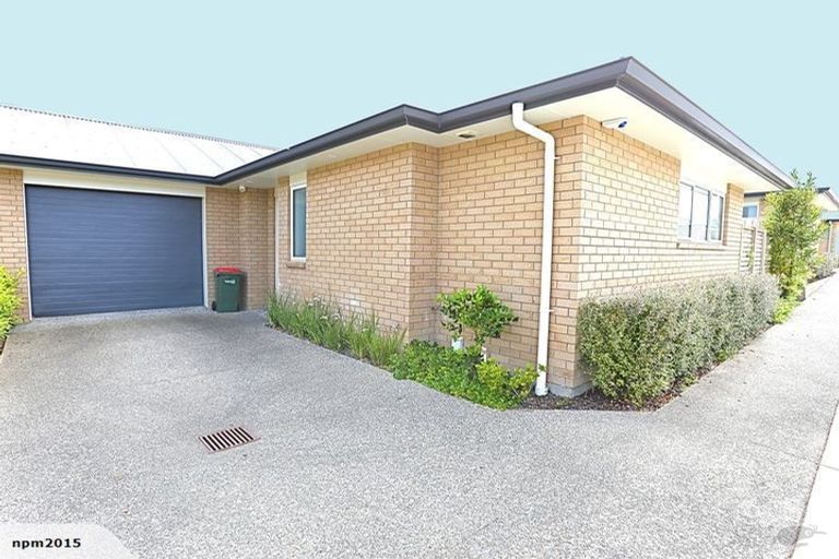 Photo of property in 5 Ko Lane, Golflands, Auckland, 2013