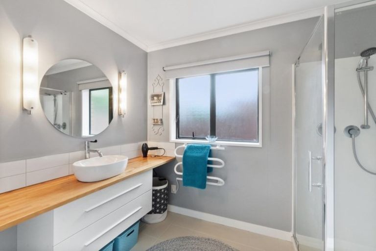 Photo of property in 3 Kenneth Place, Rototuna, Hamilton, 3210