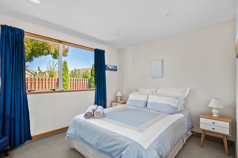 Photo of property in 23 Orchard Street, Clyde, 9330