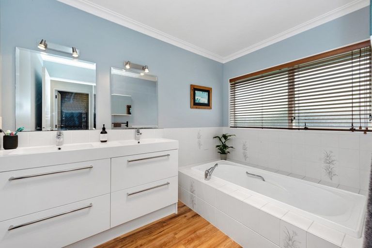 Photo of property in 21 Munro Place, Flagstaff, Hamilton, 3210