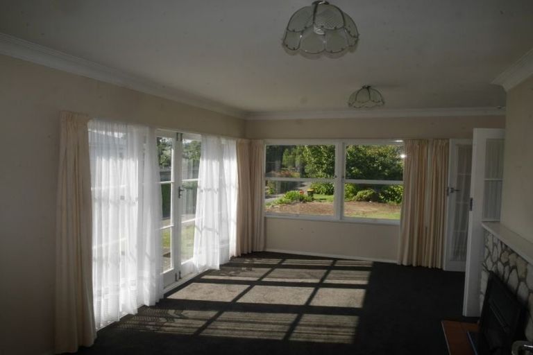 Photo of property in 15 Hillcrest Road, Raumati South, Paraparaumu, 5032