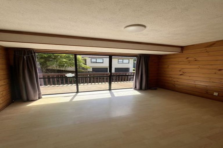 Photo of property in 110 Bradbury Road, Botany Downs, Auckland, 2010