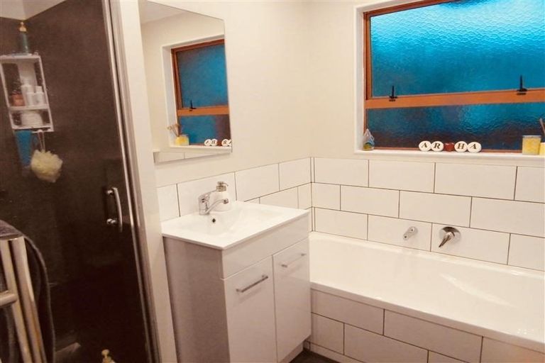 Photo of property in 5 Cassia Place, Bell Block, New Plymouth, 4312