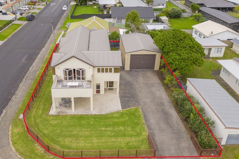 Photo of property in 8 Eyre Street, Whitianga, 3510
