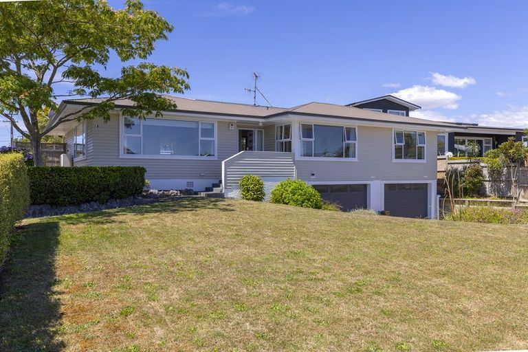 Photo of property in 5 Te Hatepe Avenue, Taupo, 3330