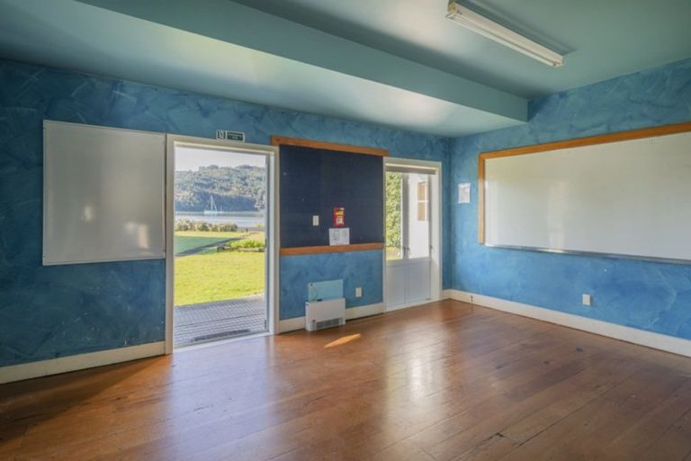 Photo of property in 16 Hamilton Crescent, Whitianga, 3510