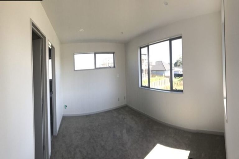 Photo of property in 3 Mataku Way, Silverdale, 0932