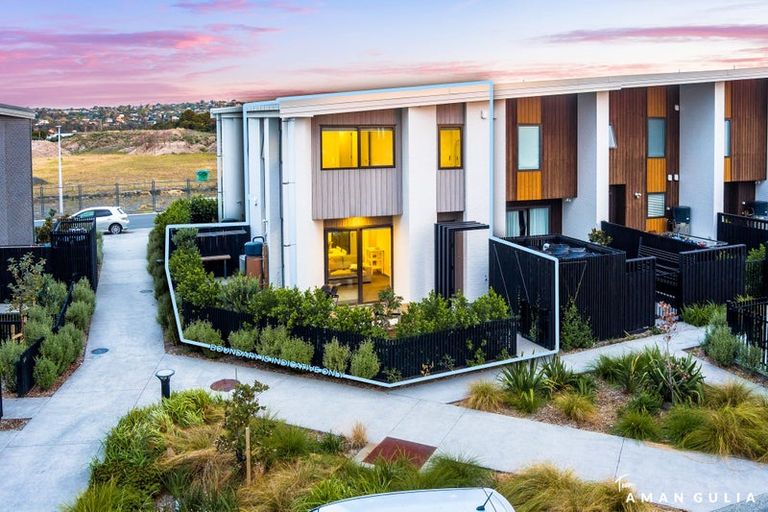 Photo of property in 16 Vasi Drive, Hobsonville, Auckland, 0616