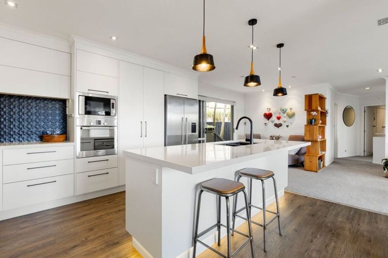 Photo of property in 32 Marnane Terrace, St Andrews, Hamilton, 3200