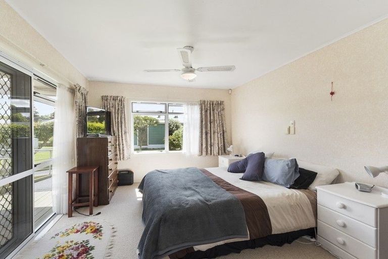 Photo of property in 16 Rutherford Street, Chedworth, Hamilton, 3210