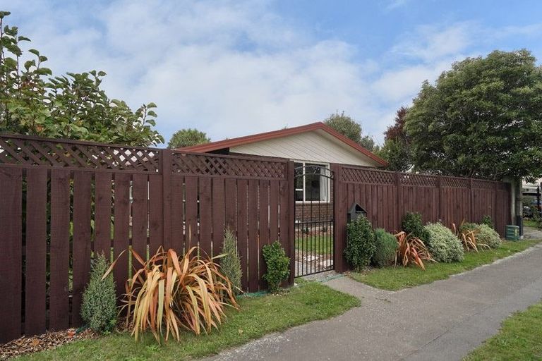Photo of property in 1/40 Wilson Street, Islington, Christchurch, 8042