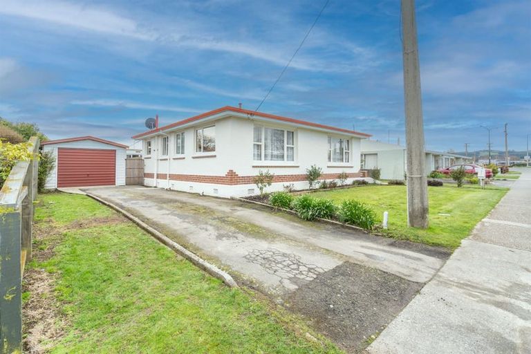 Photo of property in 1 Crombie Street, Gore, 9710