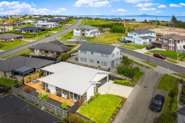 Photo of property in 4 Kiwa Crescent, Gulf Harbour, Whangaparaoa, 0930