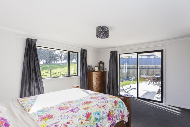 Photo of property in 11 Dove Place, Holmes Hill, Oamaru, 9401
