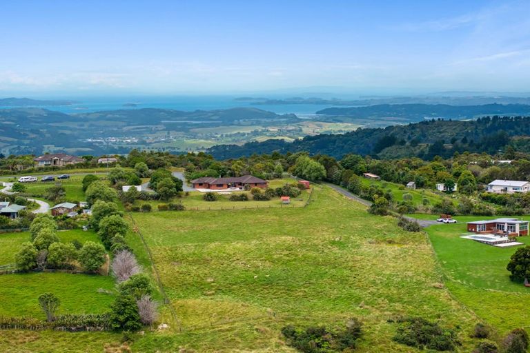 Photo of property in 218 Govan Wilson Road, Whangaripo, Warkworth, 0985