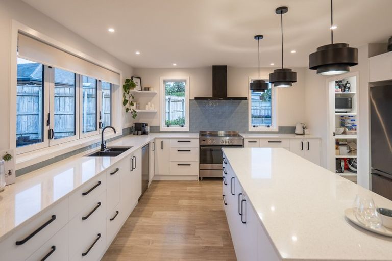 Photo of property in 3 Barbaras Way, Waikanae Beach, Waikanae, 5036