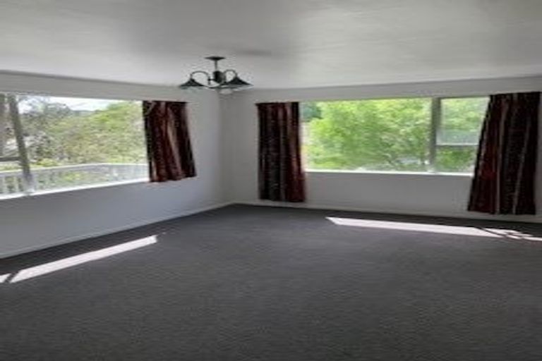 Photo of property in 66 Oaktree Avenue, Browns Bay, Auckland, 0630