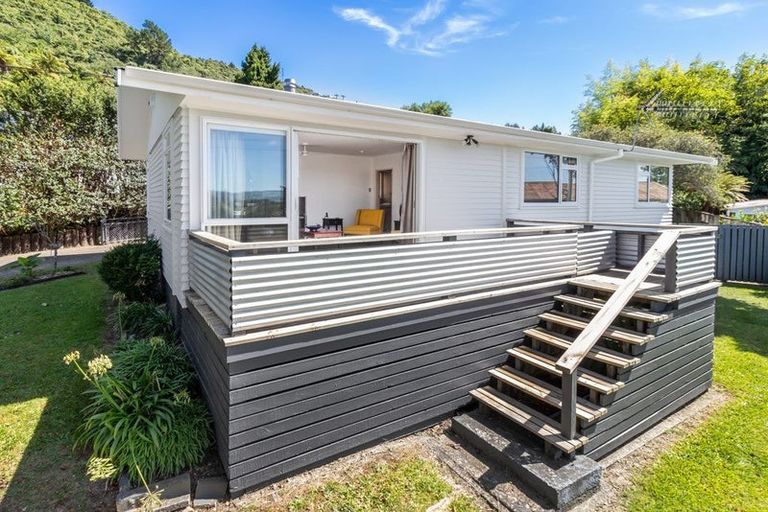 Photo of property in 15 Robin Street, Selwyn Heights, Rotorua, 3015