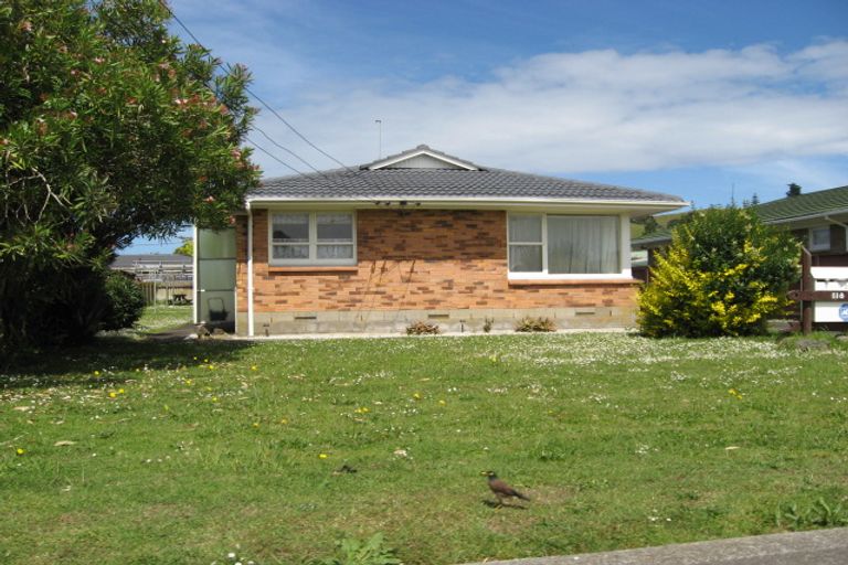 Photo of property in 2/118 Coronation Road, Mangere Bridge, Auckland, 2022