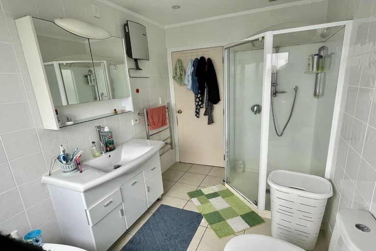 Photo of property in 1/17 Rosier Road, Glen Eden, Auckland, 0602