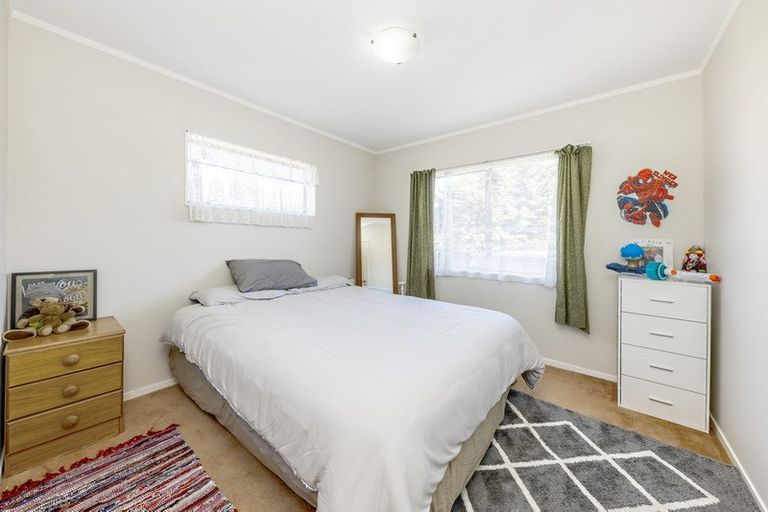 Photo of property in 2/553 Weymouth Road, Weymouth, Auckland, 2103