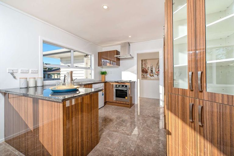 Photo of property in 115 Settlement Road, Papakura, 2110