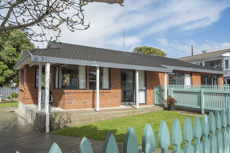 Photo of property in 3 Griffin Street, Te Kamo, Whangarei, 0112