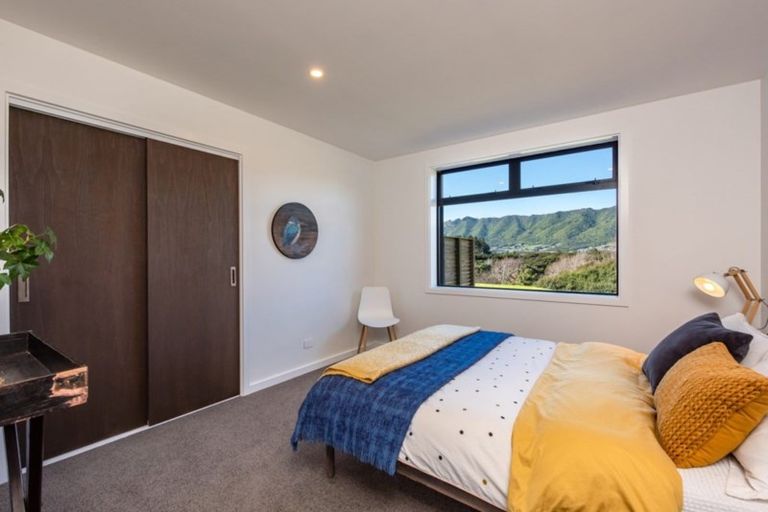 Photo of property in 7 Te Heke Place, Waikanae, 5036