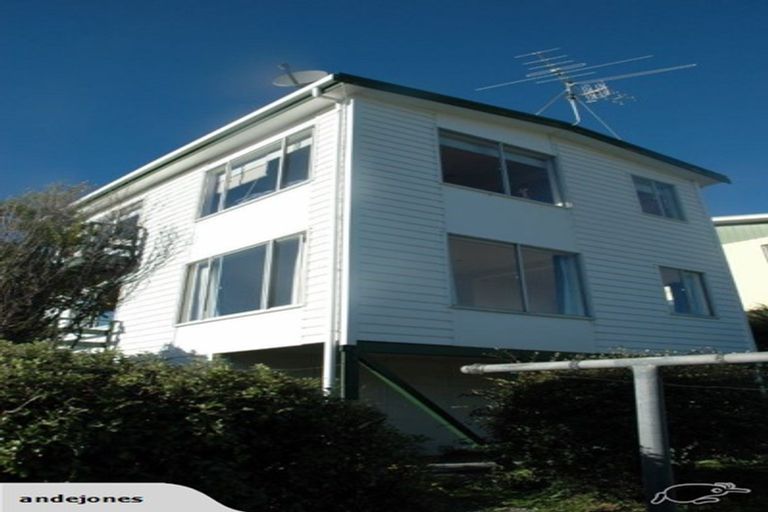 Photo of property in 2 Overtoun Terrace, Hataitai, Wellington, 6021