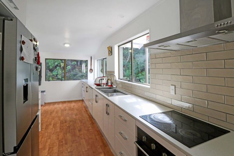 Photo of property in 7c Tiniroa Grove, Silverstream, Upper Hutt, 5019