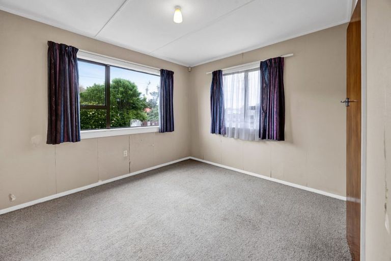 Photo of property in 96 Fairfield Road, Hawera, 4610