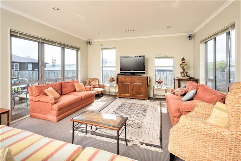 Photo of property in 22 Ashwood Street, Woodridge, Wellington, 6037