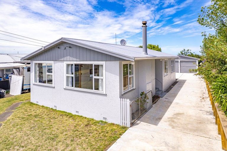Photo of property in 36 Kowhai Street, Castlecliff, Whanganui, 4501
