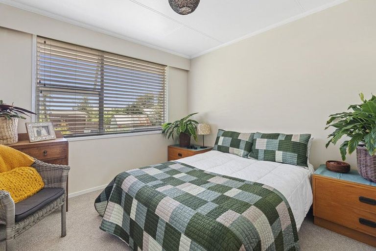Photo of property in 100 Centennial Avenue, Waitara, 4320