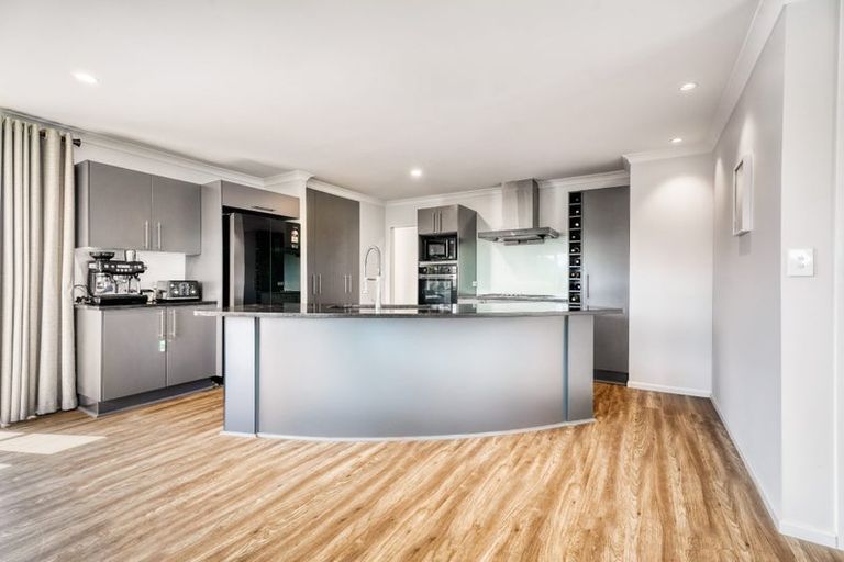 Photo of property in 5 Phoenicia Court, The Gardens, Auckland, 2105