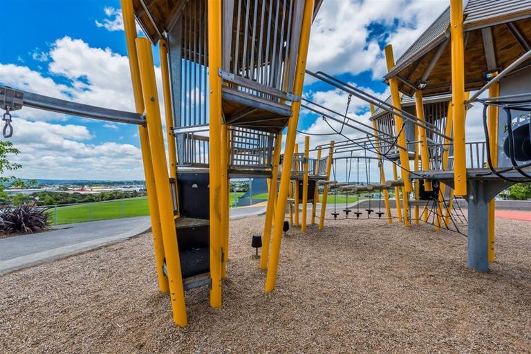 Photo of property in 32/36 Westgate Drive, Westgate, Auckland, 0614